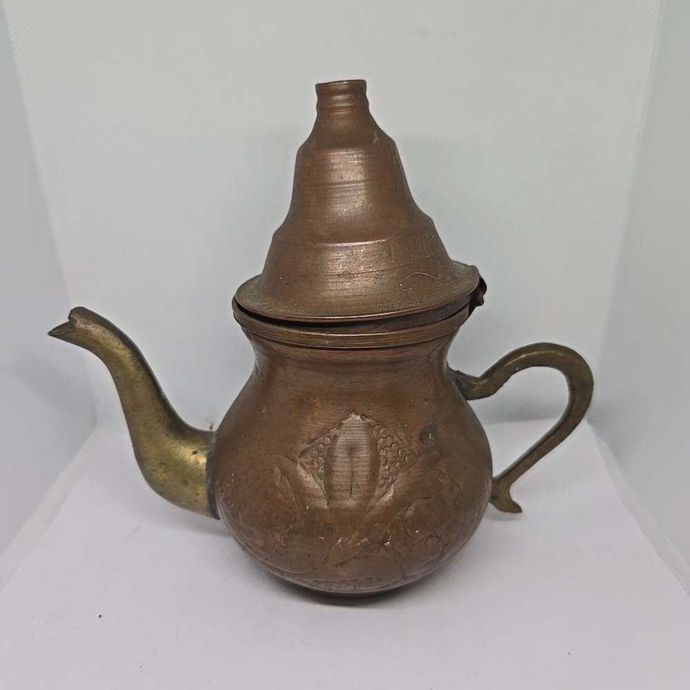 Vintage Solid Etched Brass Dallah Coffee Pot Middle Eastern Antique Gold Tone